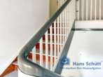 Treppenhaus 30 - Kiel – Nähe Vieburger Gehölz – vermietete 3 Zimmer Eigentumswohnung mit Potential