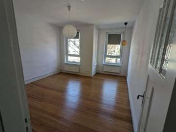 Großzügige Wohnung am Südfriedhof, 24114 Kiel, Etagenwohnung